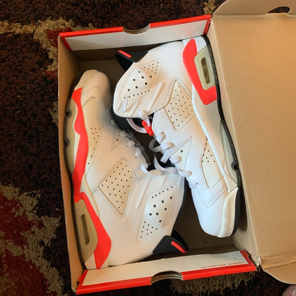 Air Jordan Retro Infrared 6’s Size 12 M